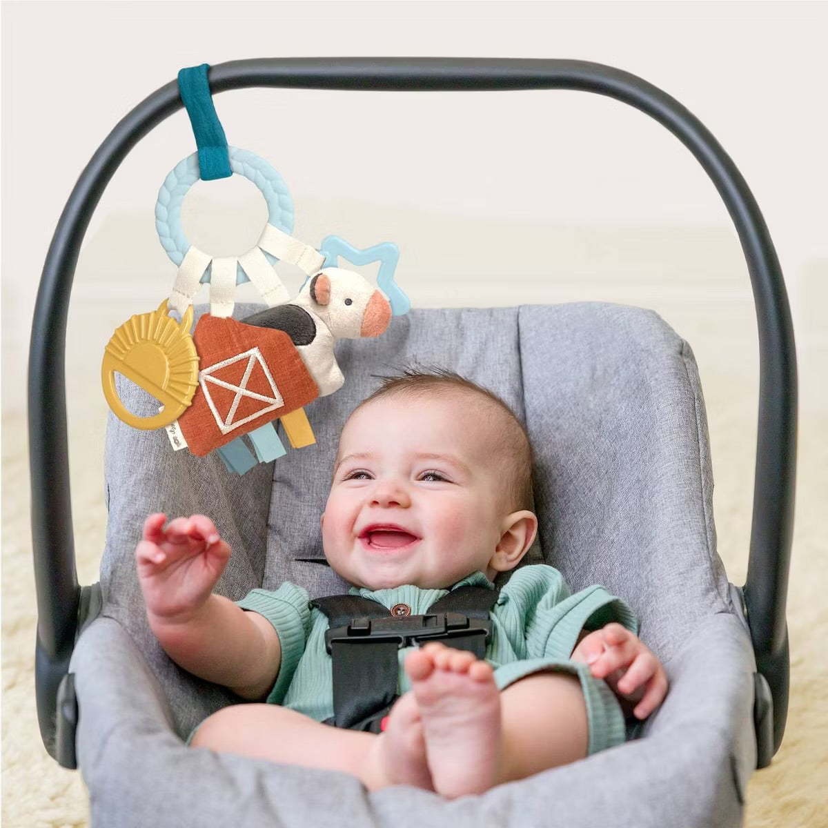 Bitzy Busy Ring